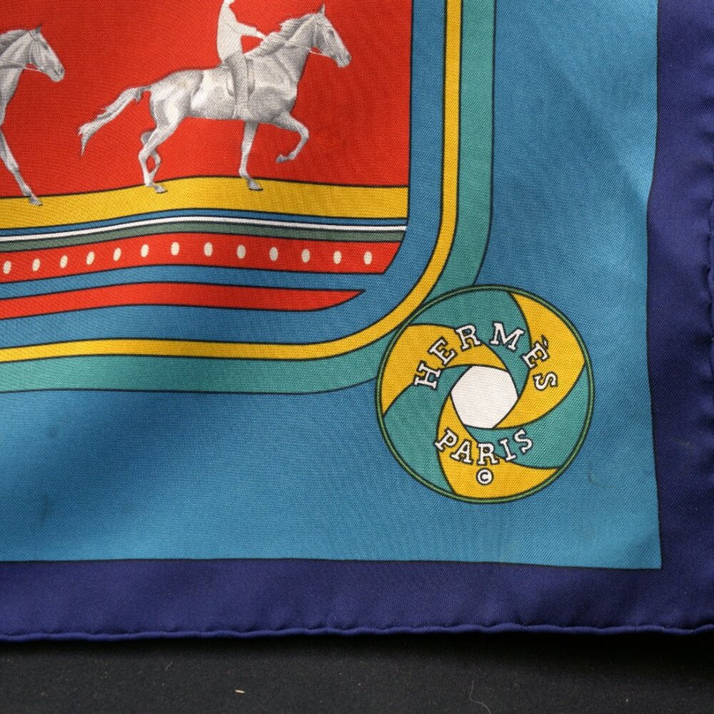 Vintage Hermes Silk Scarf Carre 90 "Sequences" - Picture 3 of 4